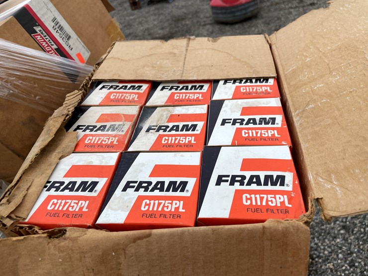 #6403-•-pallet-of-filters-image-6