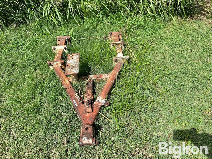 rear-nh3-hitch-image-2