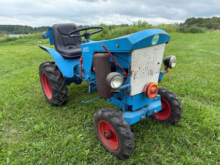german-gutbrod-garden-tractor-image-3
