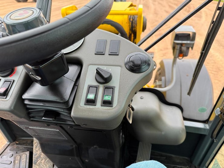 2015-wacker-neuson-wl60t-image-49