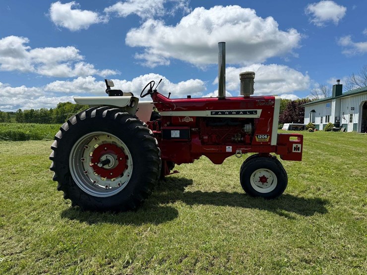 farmall-1206-image-4