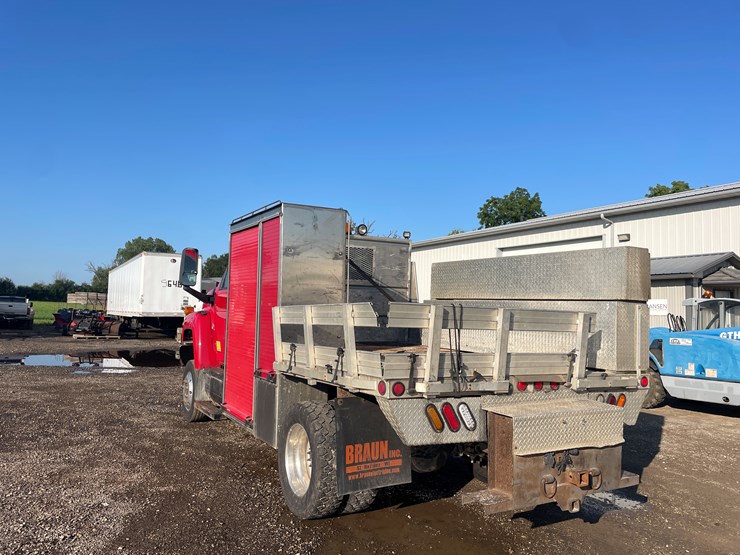 #6287-•-2005-chevy-c4500-4x4-service-truck-image-7