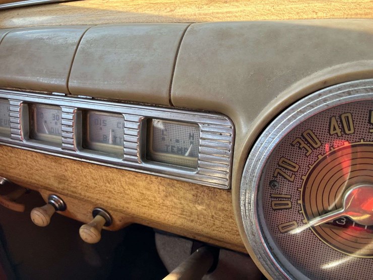 original-1948-ford-woody-image-38