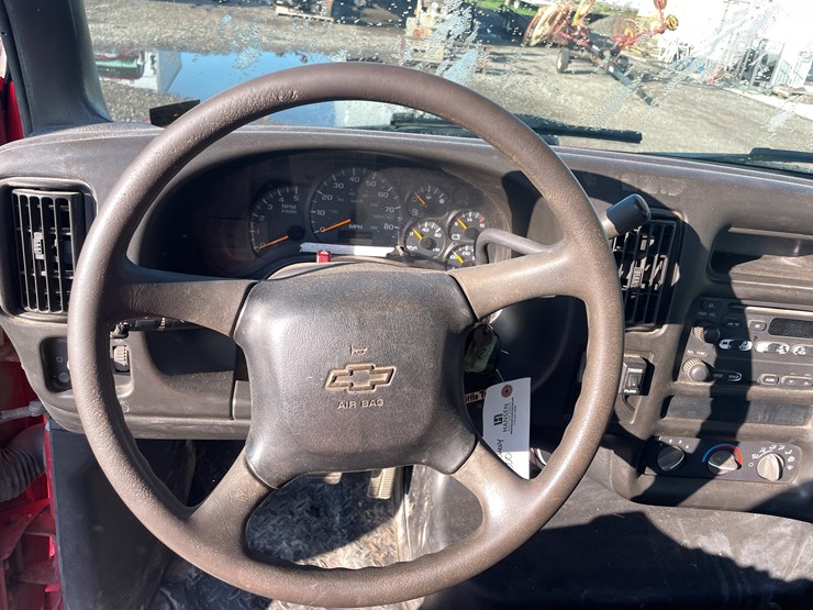 #6287-•-2005-chevy-c4500-4x4-service-truck-image-28