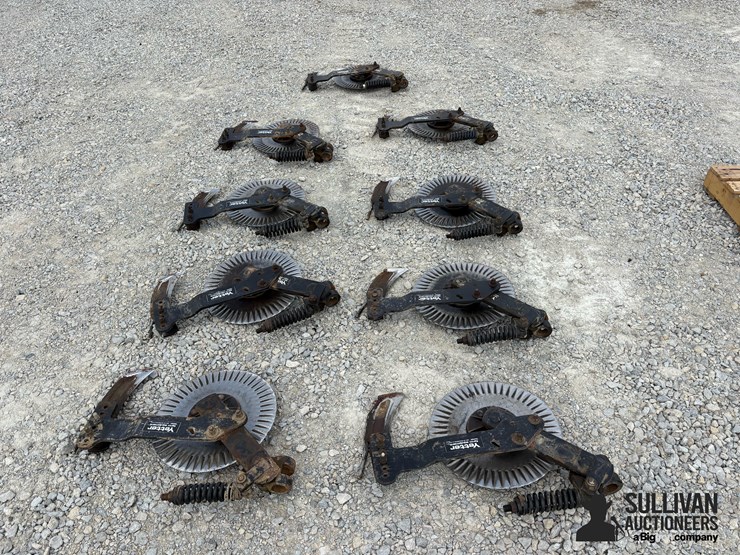 yetter-9-fertilizer-openers-image-4