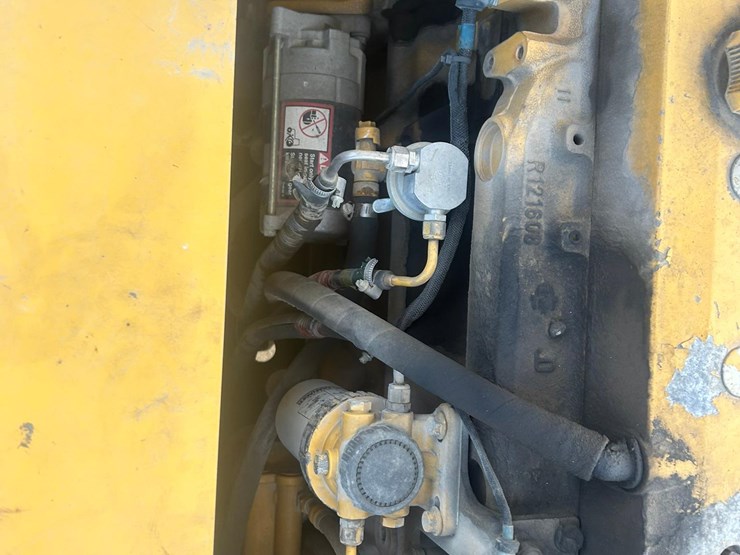 2003-deere-200c-lc-image-44