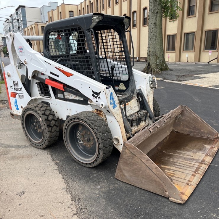 2019 BOBCAT S570