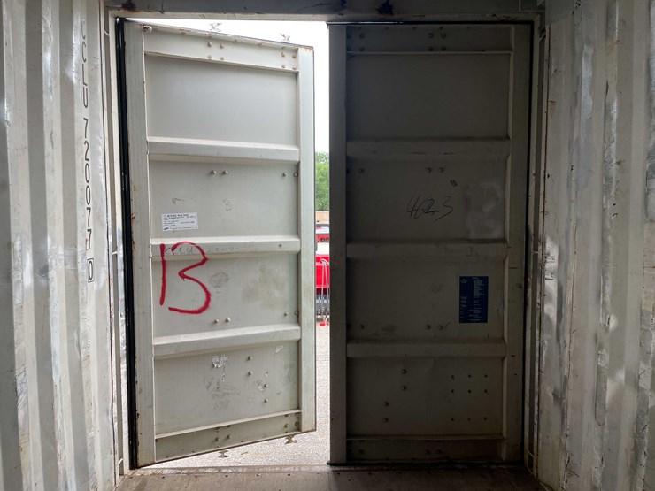 #1358-•-40'-shipping-container-(of)-image-10