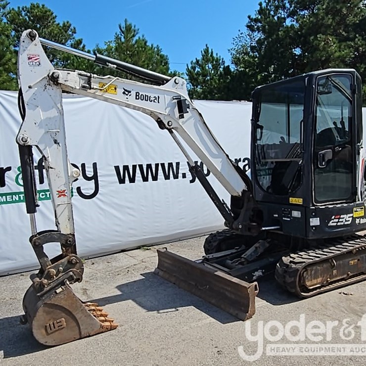 2021 BOBCAT E35