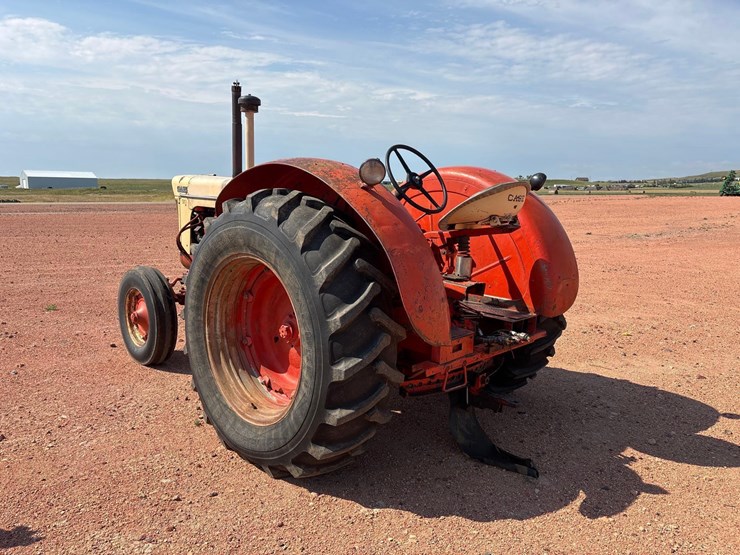 1957-case-900-tractor-image-8