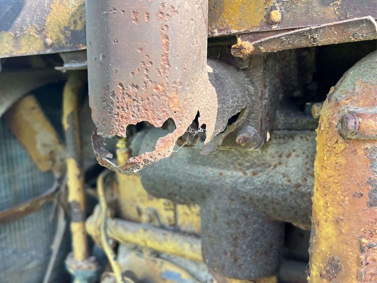 caterpillar-twenty-two-image-33