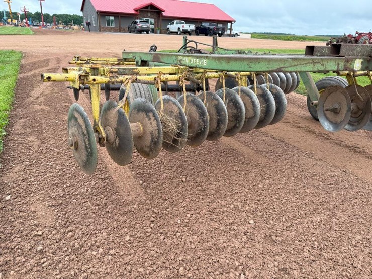 john-deere-210-image-21