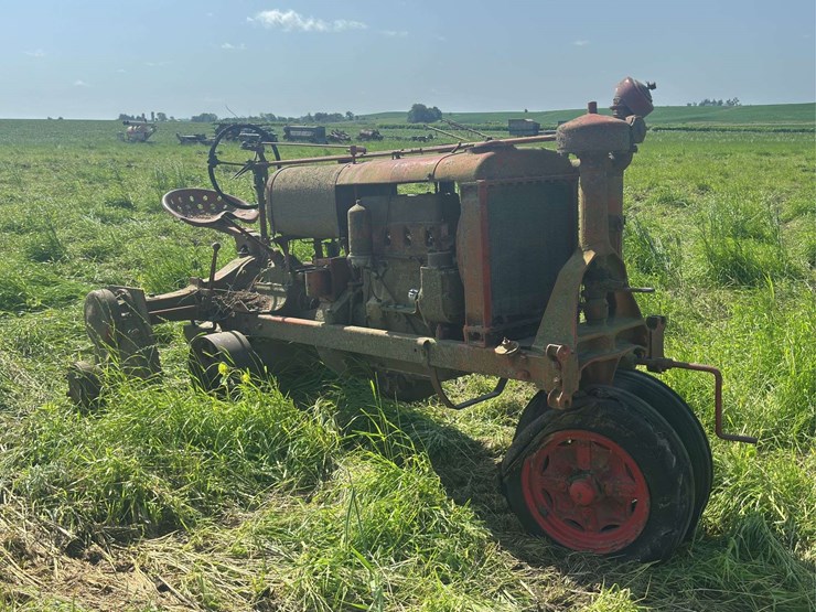 farmall-f30-image-7