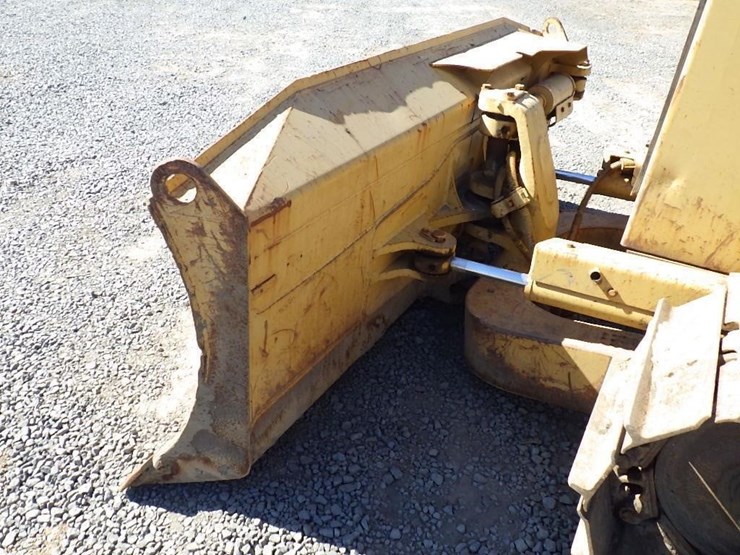 2001-caterpillar-d5m-xl-image-8