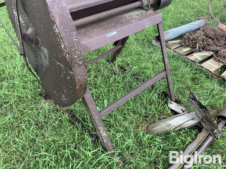 belt-drive-buzz-saw-image-9