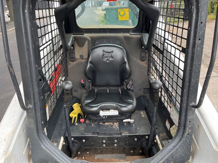 2019-bobcat-t590-image-12