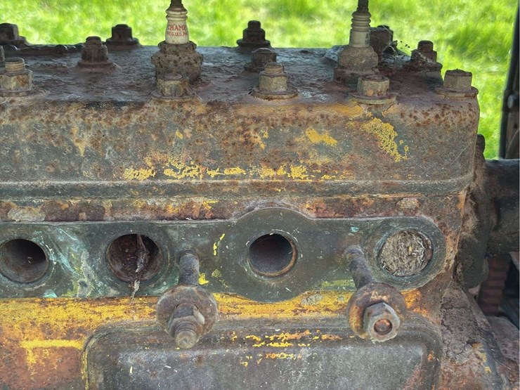 caterpillar-ten-crawler-image-15