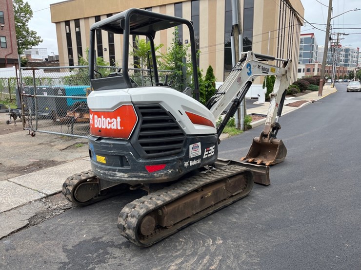 2018-bobcat-e35-image-4