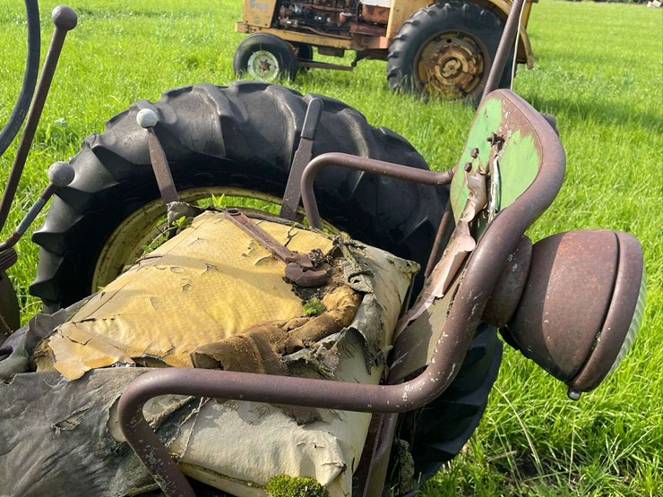 john-deere-620-image-40