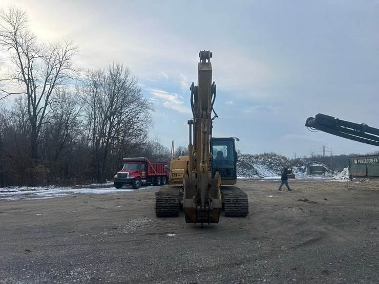 2003-deere-200c-lc-image-10