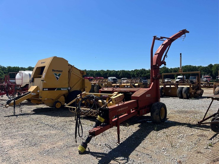 new-holland-900-image-1