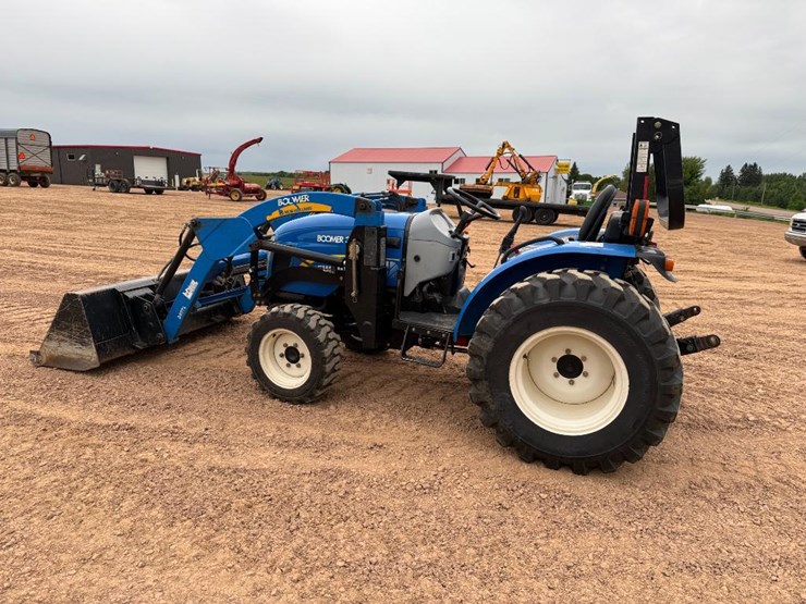 2010-new-holland-boomer-30-image-6