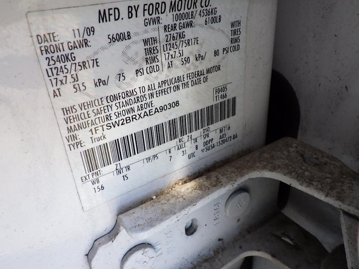 2010-ford-f250-image-31
