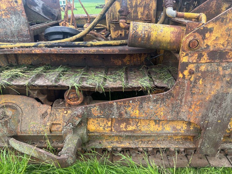 caterpillar-r5-crawler-and-blade-image-13