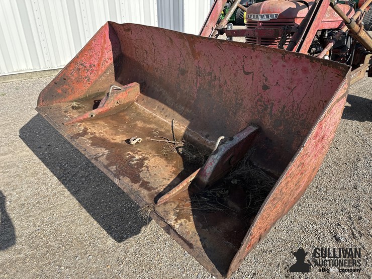 1940-farmall-h-2wd-tractor-w/hyd-loader-&-trip-bucket-image-14