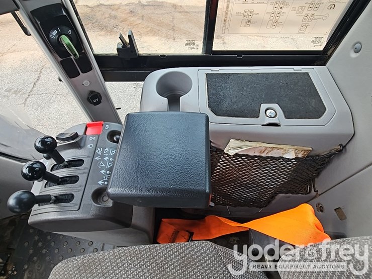 2021-volvo-l60h-image-43
