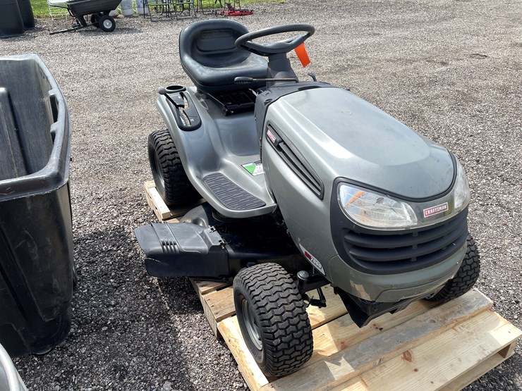 #6328-•-craftsman-lts-2000-riding-lawn-mower-image-2