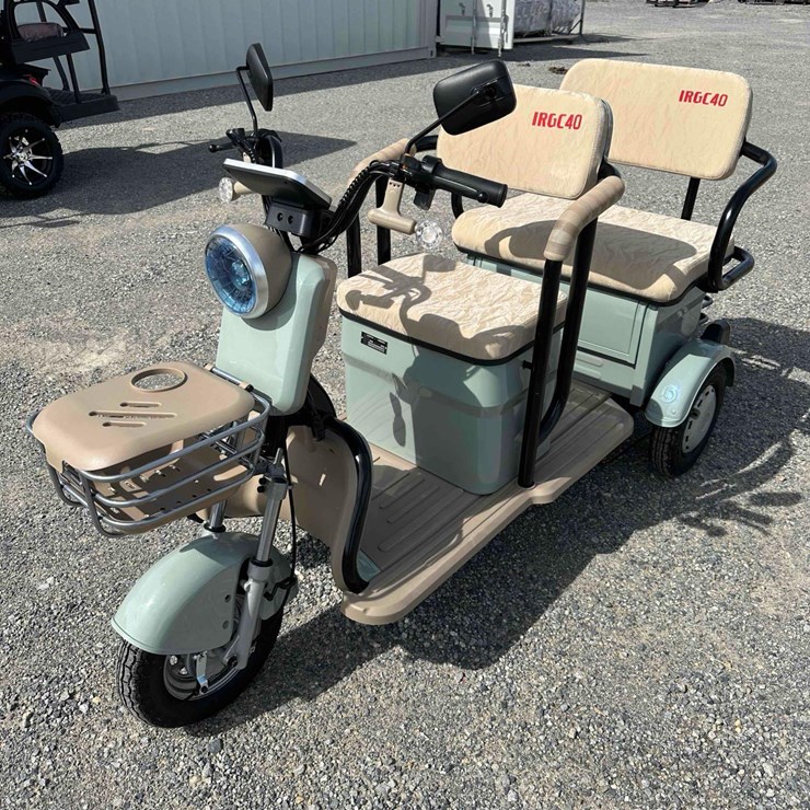 UNUSED IRGC40 Battery Powered Mini Golf Cart