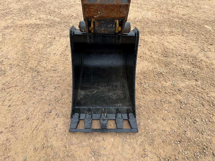 2021-deere-60g-image-35