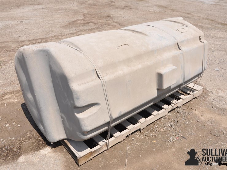 400-gal-hagie-poly-tank-image-4
