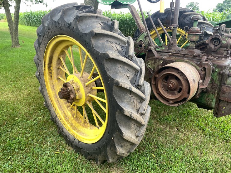 #6676-•-john-deere-parts-tractor-image-23