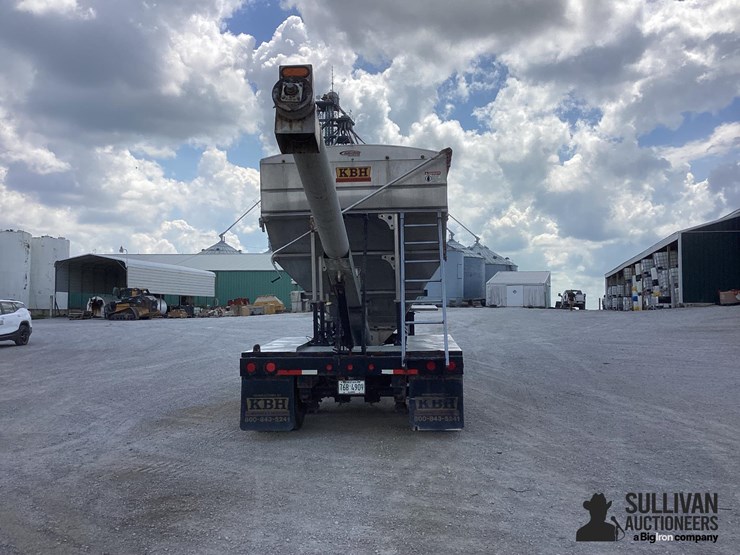 2018-kbh-t/a-fertilizer-trailer-image-8