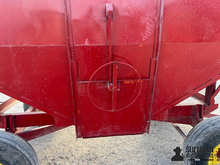 300-bu-gravity-wagon-image-11