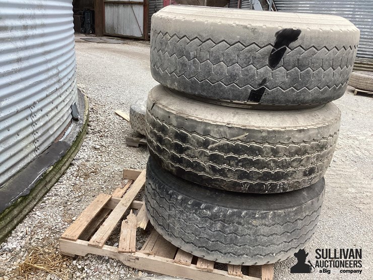 65r22.5-tires-&-rims-image-7