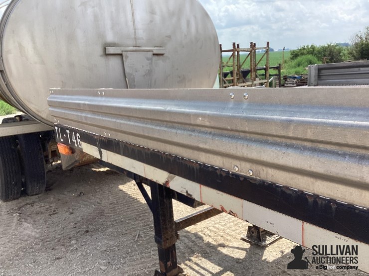 1997-special-constructed-t/a-tanker-trailer-image-16