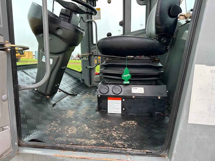2018-xcmg-cv83pd-image-35