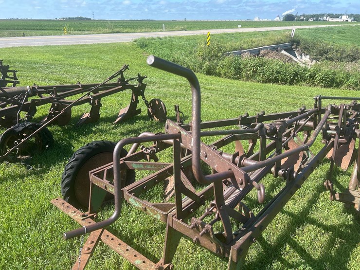 john-deere-plow-image-10
