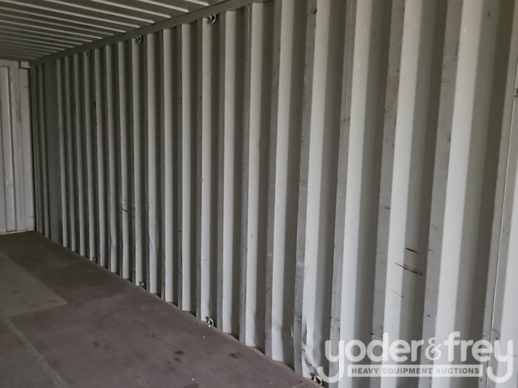 40'-container-single-walk-door,-2-side-doors-image-16