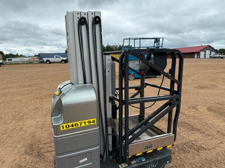 2016-jlg-20mvl-image-17