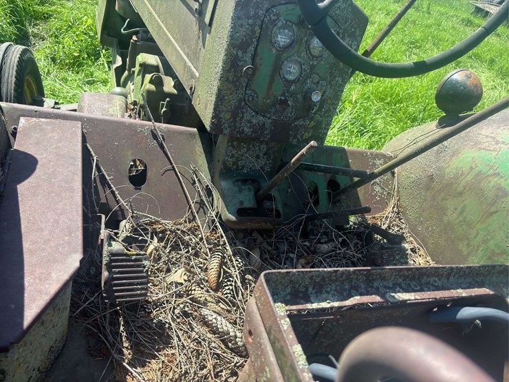john-deere-70-image-48