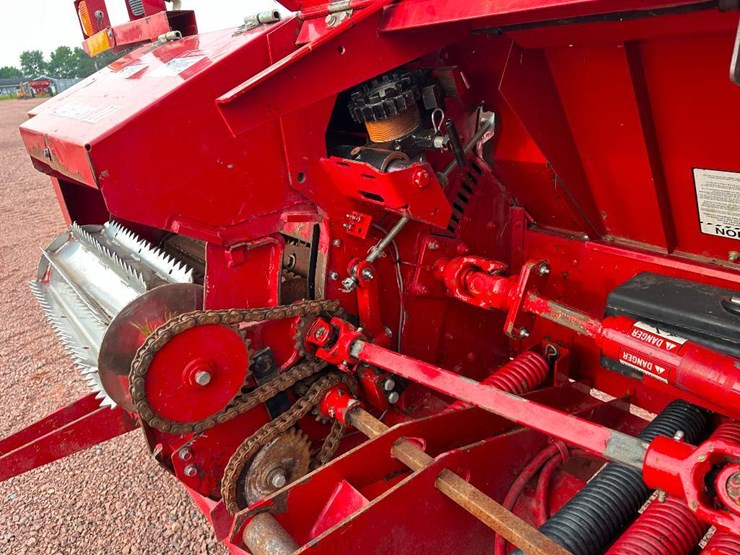 2013-new-holland-fp230-image-20