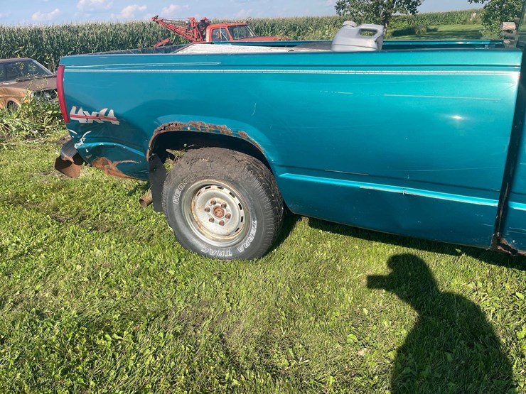chevrolet-1500-image-4