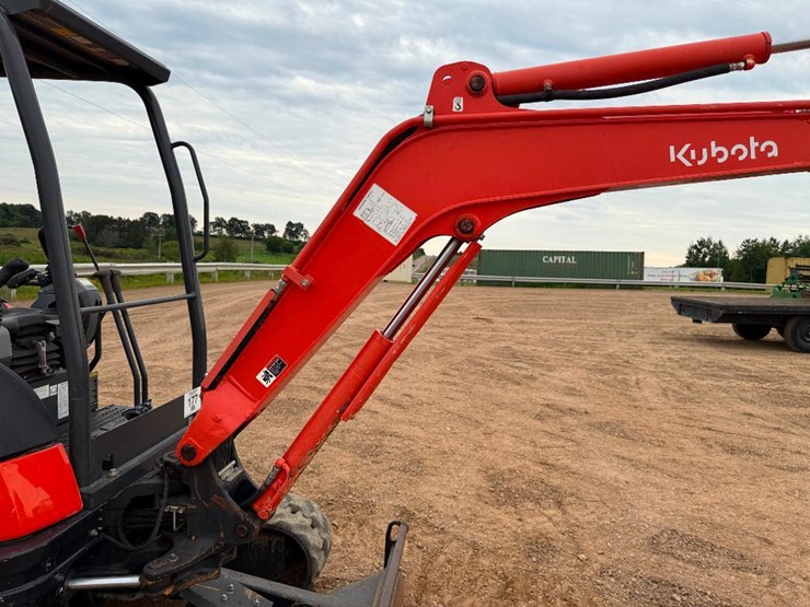 2021-kubota-kx71-3-image-31