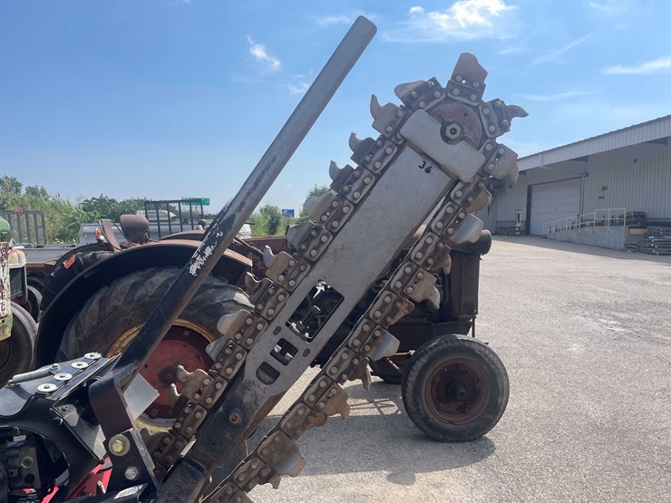 #1370-•-36"-barreto-trencher-(of)-image-5