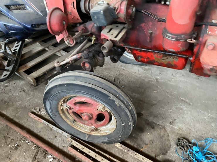 farmall-130-with-single-point-fast-hitch-image-3