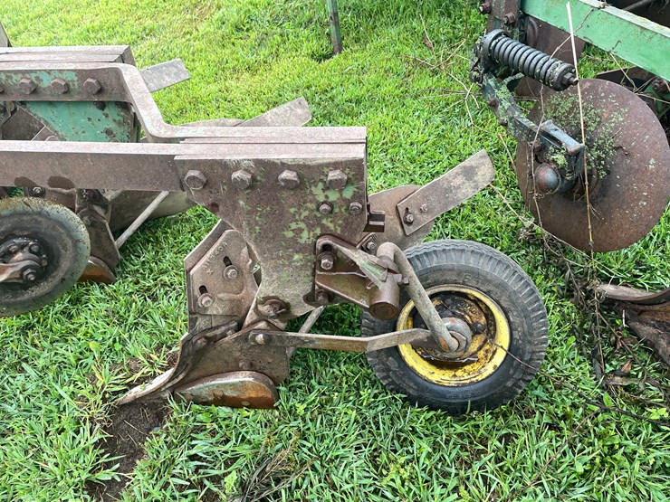 #7462-•-john-deere-moldboard-plow-image-12